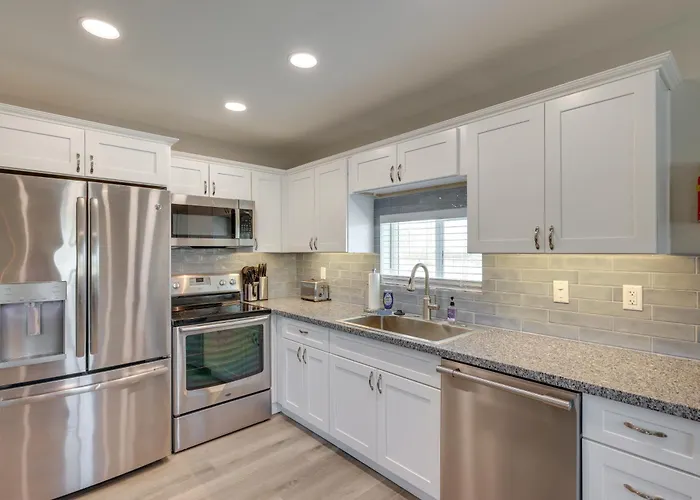 Stylish W/ Mtn Views & Grill! Dom wakacyjny Maricopa